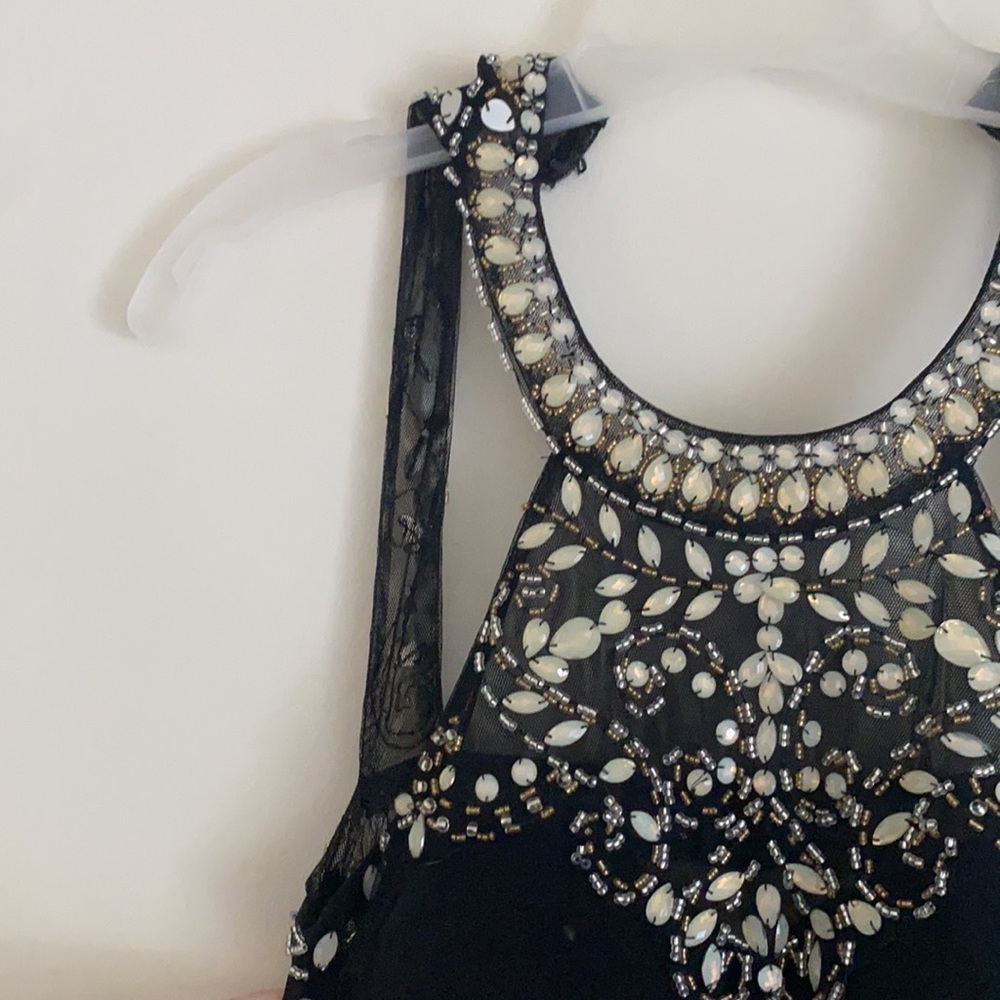 Prom / Formal Dress - Picture 2 of 6